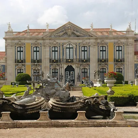 Go Native - Vip Campo Pequeno Apartment Lissabon